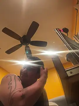 Snapshot of LA_cloudzzpnp chatting on 01.13.25 LA cloudzzpnp online show from 01.13.25