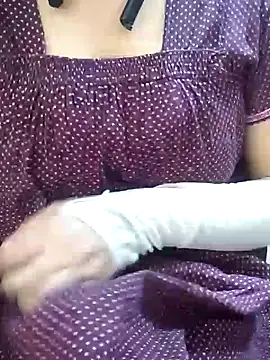 Snapshot of mallupriyapriya chatting on 01.06.25 mallupriyapriya online show from 01.06.25