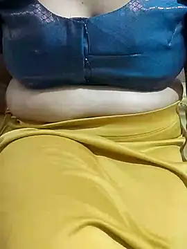 Snapshot of mallupriyapriya chatting on 03.18.25 mallupriyapriya online show from 03.18.25