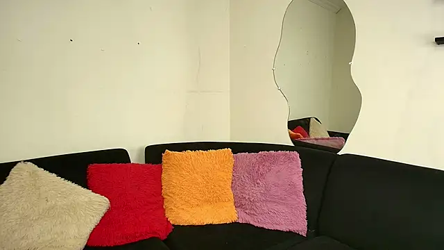 twinkmilk  online show from 02.20.25