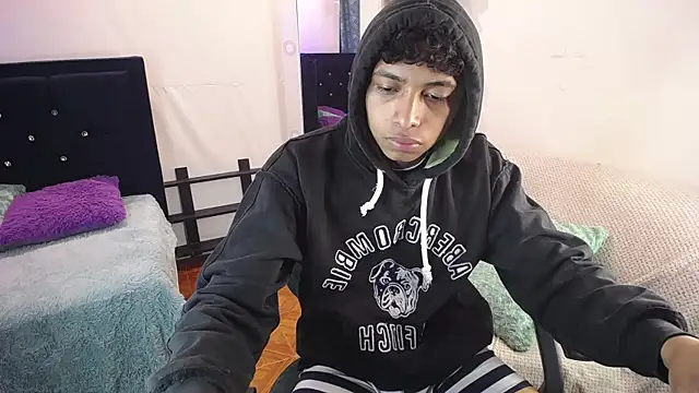 twinkmilk  online show from 03.07.25