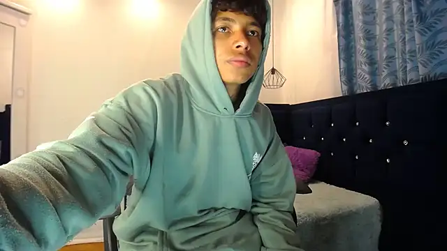 twinkmilk  online show from 03.09.25