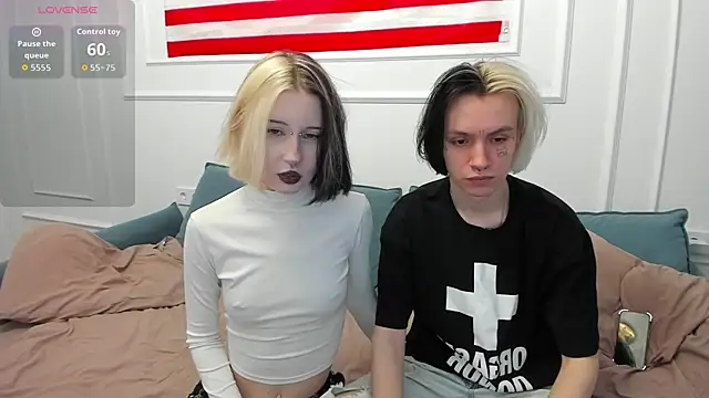 VeryRare TwinS online show from 07.10.26
