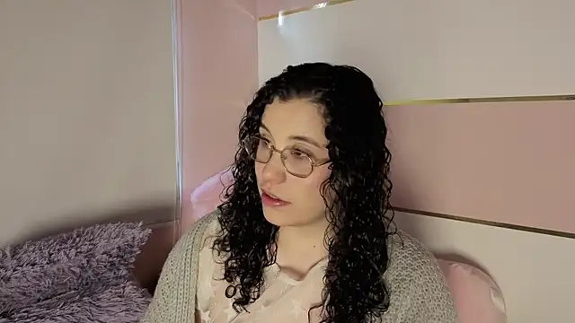 Charlotte  Miller online show from 11.10.25