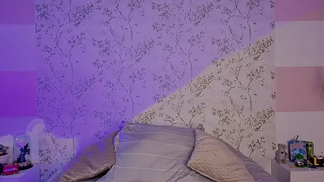 Charlotte  Miller online show from 03.06.26