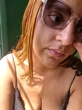 AliceRuivinha2 online show from 11.26.25