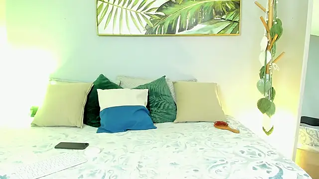 iriis rosse online show from 10.14.25