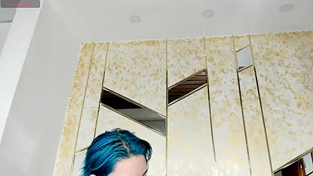 Snapshot of jinxv_nuss chatting on 01.27.25 jinxv nuss online show from 01.27.25