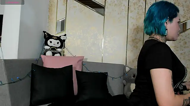 Snapshot of jinxv_nuss chatting on 01.29.25 jinxv nuss online show from 01.29.25