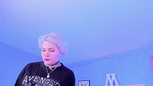 Snapshot of jinxv_nuss chatting on 09.23.25 jinxv nuss online show from 09.23.25