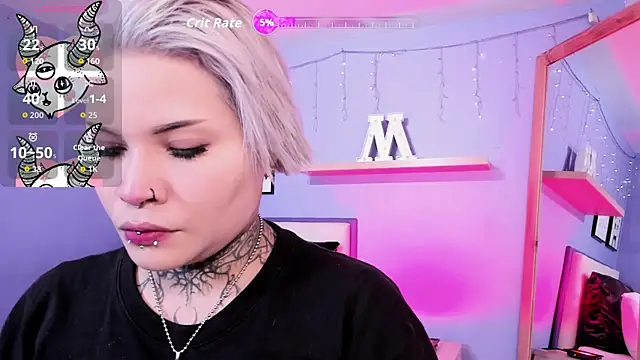 Snapshot of jinxv_nuss chatting on 10.06.25 jinxv nuss online show from 10.06.25