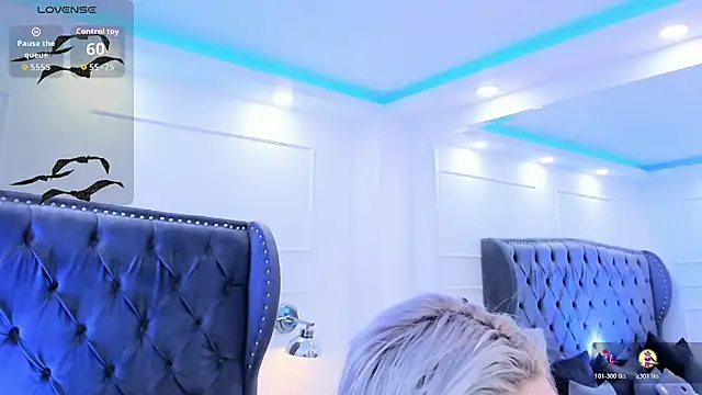 Snapshot of jinxv_nuss chatting on 11.28.25 jinxv nuss online show from 11.28.25