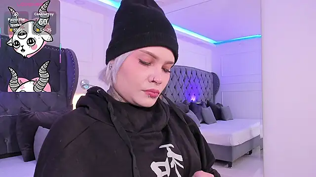 Snapshot of jinxv_nuss chatting on 01.14.26 jinxv nuss online show from 01.14.26