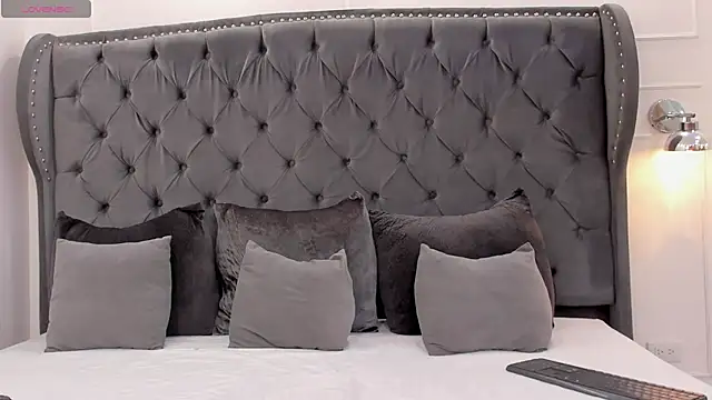 victoria camm online show from 02.18.26