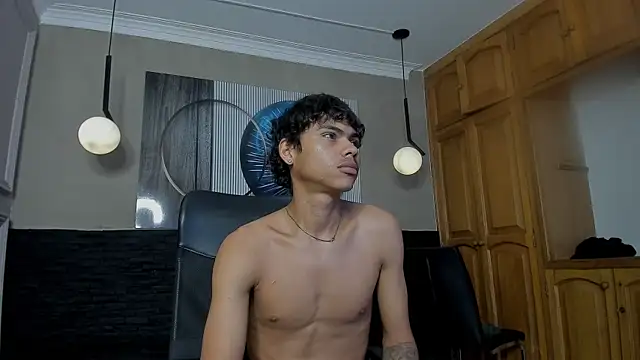 adam piarse01 online show from 02.09.25