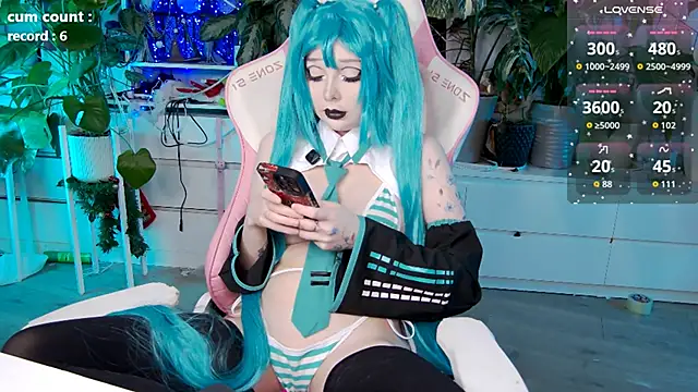 Snapshot of cutelittlepuff chatting on 03.07.26 cutelittlepuff online show from 03.07.26