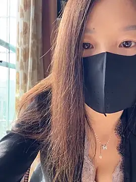 SSSniang- online show from 10.30.25