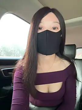 Snapshot of SSSniang- chatting on 02.14.26 SSSniang- online show from 02.14.26