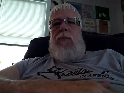 Snapshot of Futura_intx chatting on 09.14.25 Futura intx online show from 09.14.25
