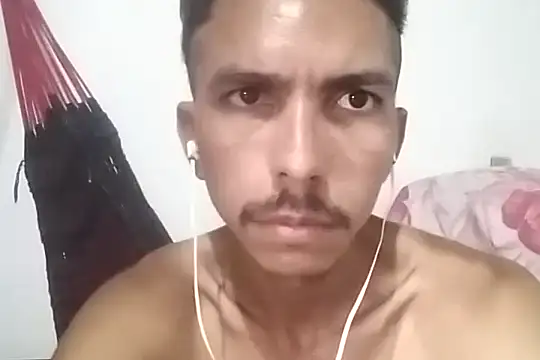 MagrinhoSaradoo online show from 02.14.25