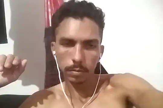 MagrinhoSaradoo online show from 02.22.25