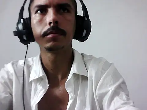 MagrinhoSaradoo online show from 11.02.25