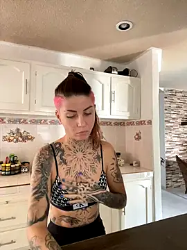 Izy cute  online show from 11.18.25