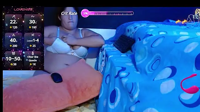 Snapshot of fabyana-queen chatting on 02.01.25 fabyana-queen online show from 02.01.25