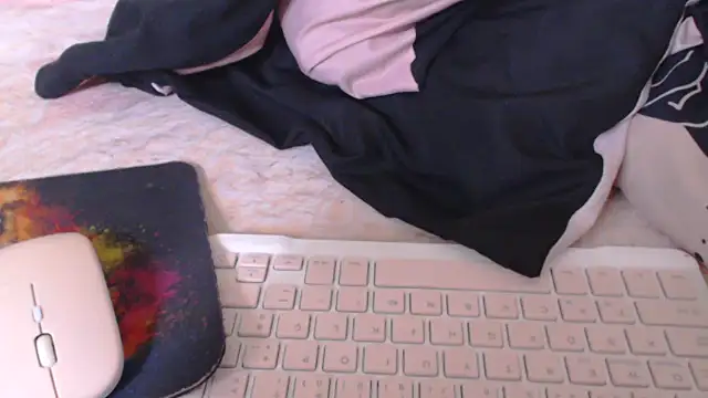 loirascorpio online show from 11.19.25