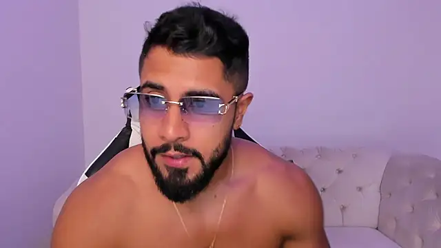 Santiago huntt online show from 03.25.26