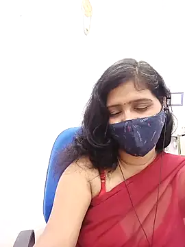 Lucky-Deepthi online show from 03.08.25