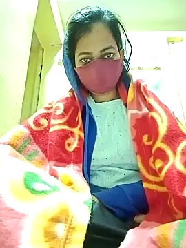 Snapshot of Pooja_cut chatting on 01.25.25 Pooja cut online show from 01.25.25