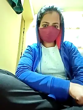 Snapshot of Pooja_cut chatting on 02.01.25 Pooja cut online show from 02.01.25
