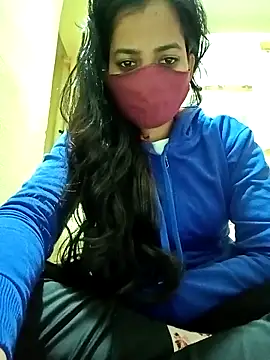 Snapshot of Pooja_cut chatting on 02.07.25 Pooja cut online show from 02.07.25