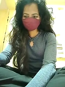 Snapshot of Pooja_cut chatting on 02.15.25 Pooja cut online show from 02.15.25