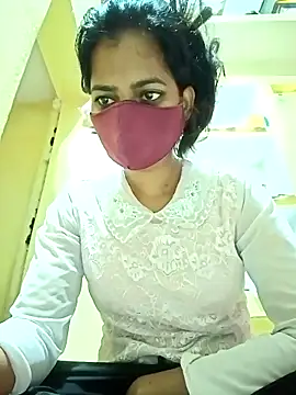Snapshot of Pooja_cut chatting on 02.24.25 Pooja cut online show from 02.24.25
