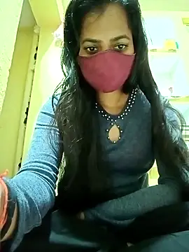 Snapshot of Pooja_cut chatting on 02.24.25 Pooja cut online show from 02.24.25
