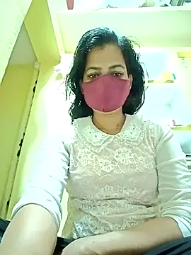 Snapshot of Pooja_cut chatting on 02.28.25 Pooja cut online show from 02.28.25