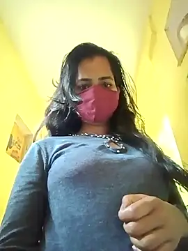 Snapshot of Pooja_cut chatting on 02.28.25 Pooja cut online show from 02.28.25