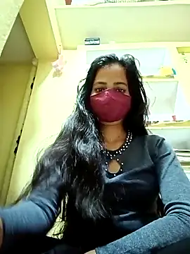 Snapshot of Pooja_cut chatting on 02.28.25 Pooja cut online show from 02.28.25