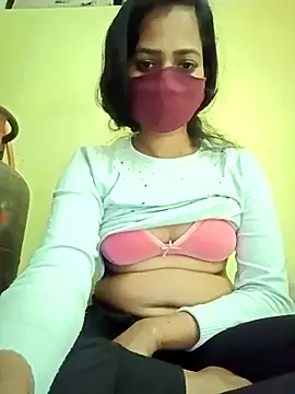 Snapshot of Pooja_cut chatting on 03.09.25 Pooja cut online show from 03.09.25