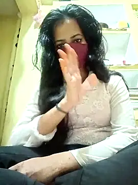 Snapshot of Pooja_cut chatting on 03.21.25 Pooja cut online show from 03.21.25