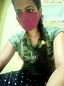 Snapshot of Pooja_cut chatting on 09.23.25 Pooja cut online show from 09.23.25