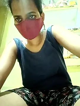 Snapshot of Pooja_cut chatting on 09.28.25 Pooja cut online show from 09.28.25