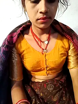 Snapshot of Amaya_Bajwa chatting on 02.01.25 Amaya Bajwa online show from 02.01.25