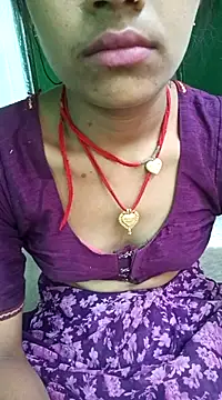 Snapshot of Amaya_Bajwa chatting on 02.25.25 Amaya Bajwa online show from 02.25.25