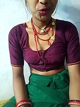 Snapshot of Amaya_Bajwa chatting on 03.17.25 Amaya Bajwa online show from 03.17.25