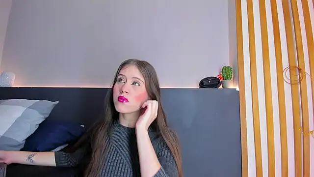 sara  jones gh online show from 09.23.25