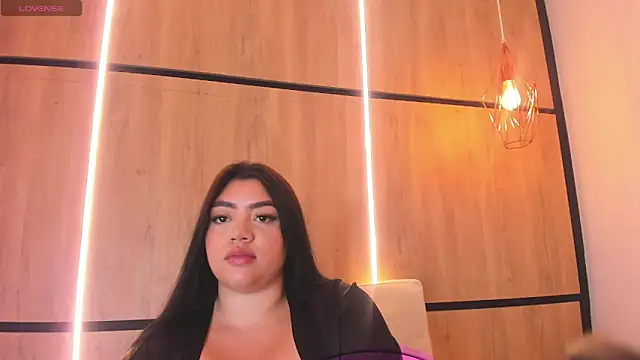 ashlyn parker online show from 12.17.25