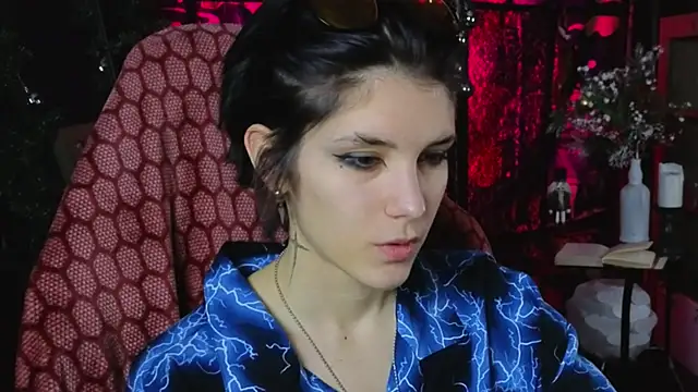 Snapshot of Hyeon_Jin chatting on 01.06.25 Hyeon Jin online show from 01.06.25